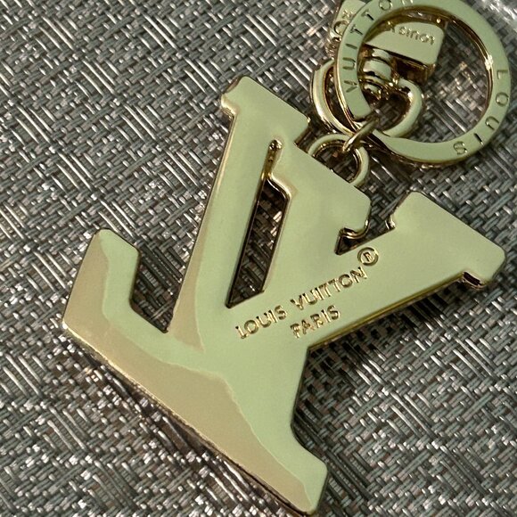 Louis Vuitton Gold and Blue Key Holder - Picture 4 of 4